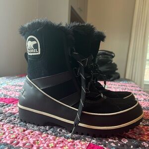 Sorel snow boot